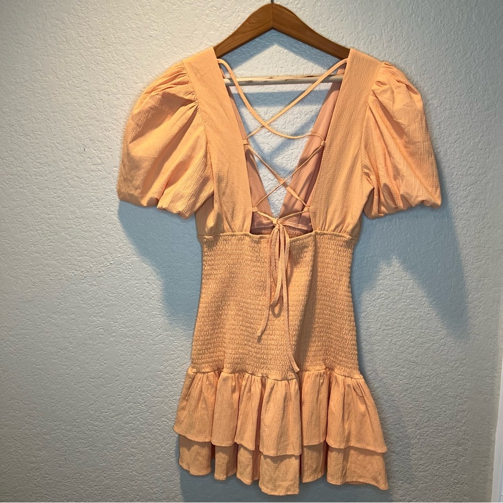 NWT Hello Molly LA Devotee Mini Dress Puff Sleeve Open Back in Peach size S - Picture 6 of 11